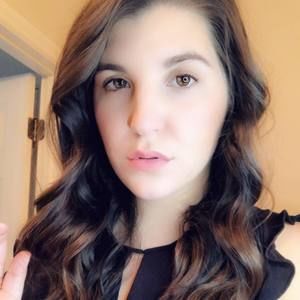 Meet your Posher, Daniela